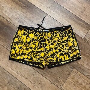 Banana Split USA Women's Short Shorts Yellow & Black Tropical Back Pocket Size M